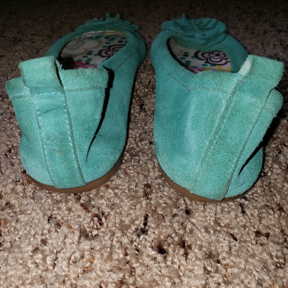 GAP shoes - Picture 3 of 3